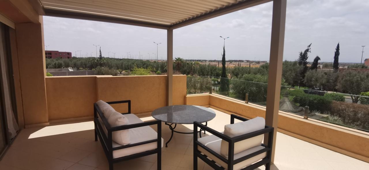 Villa 5 chambres à louer non meublée sur route de casa