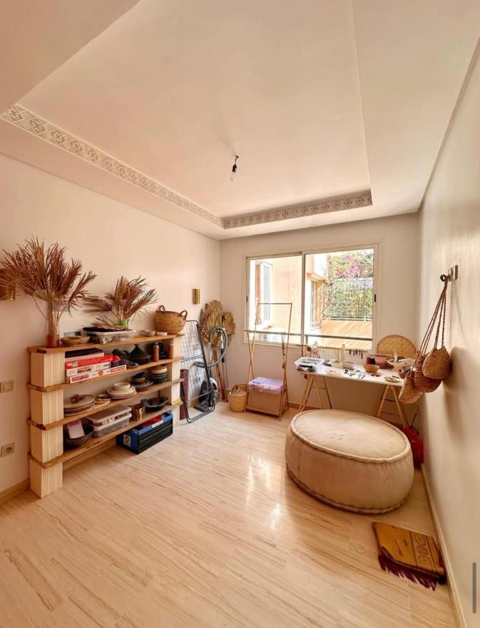 Appartement 2 chambres non meublé à louer à Victor Hugo