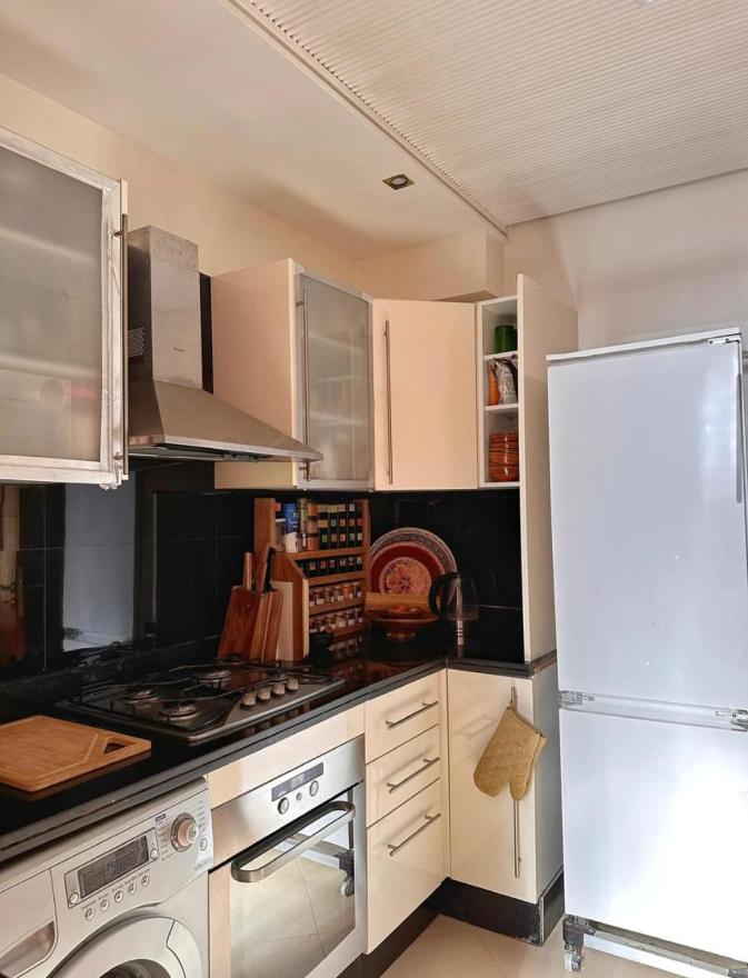 Appartement 2 chambres non meublé à louer à Victor Hugo