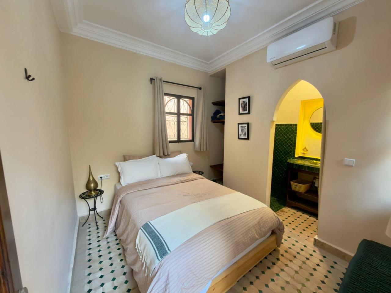 Riad Tout Neuf de 4 Chambres à vendre en Medina