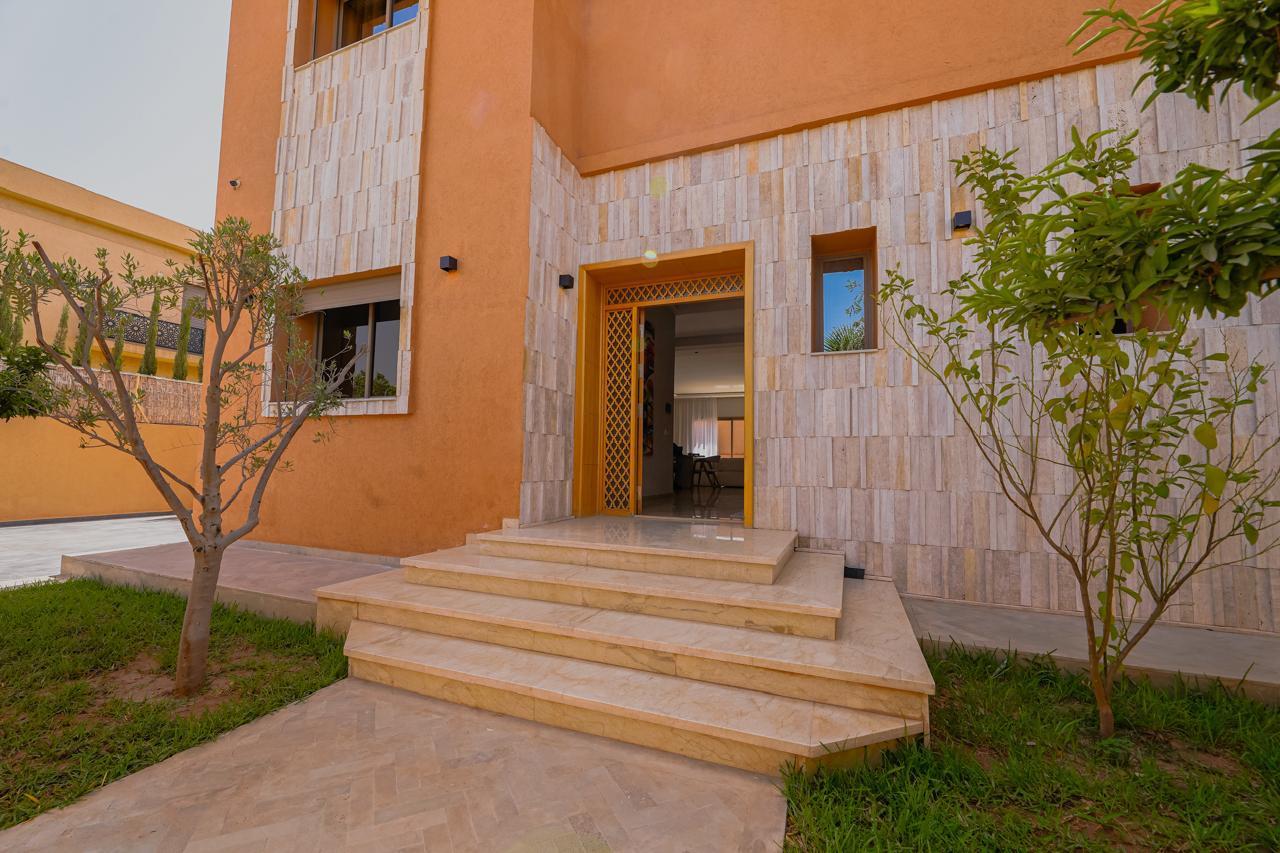 Villa Chaleureuse Avec Piscine Privée Un Havre De Paix