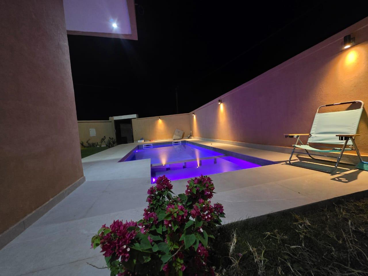 Villa Neuve Meublée à Vendre – Route d’Amezmiz