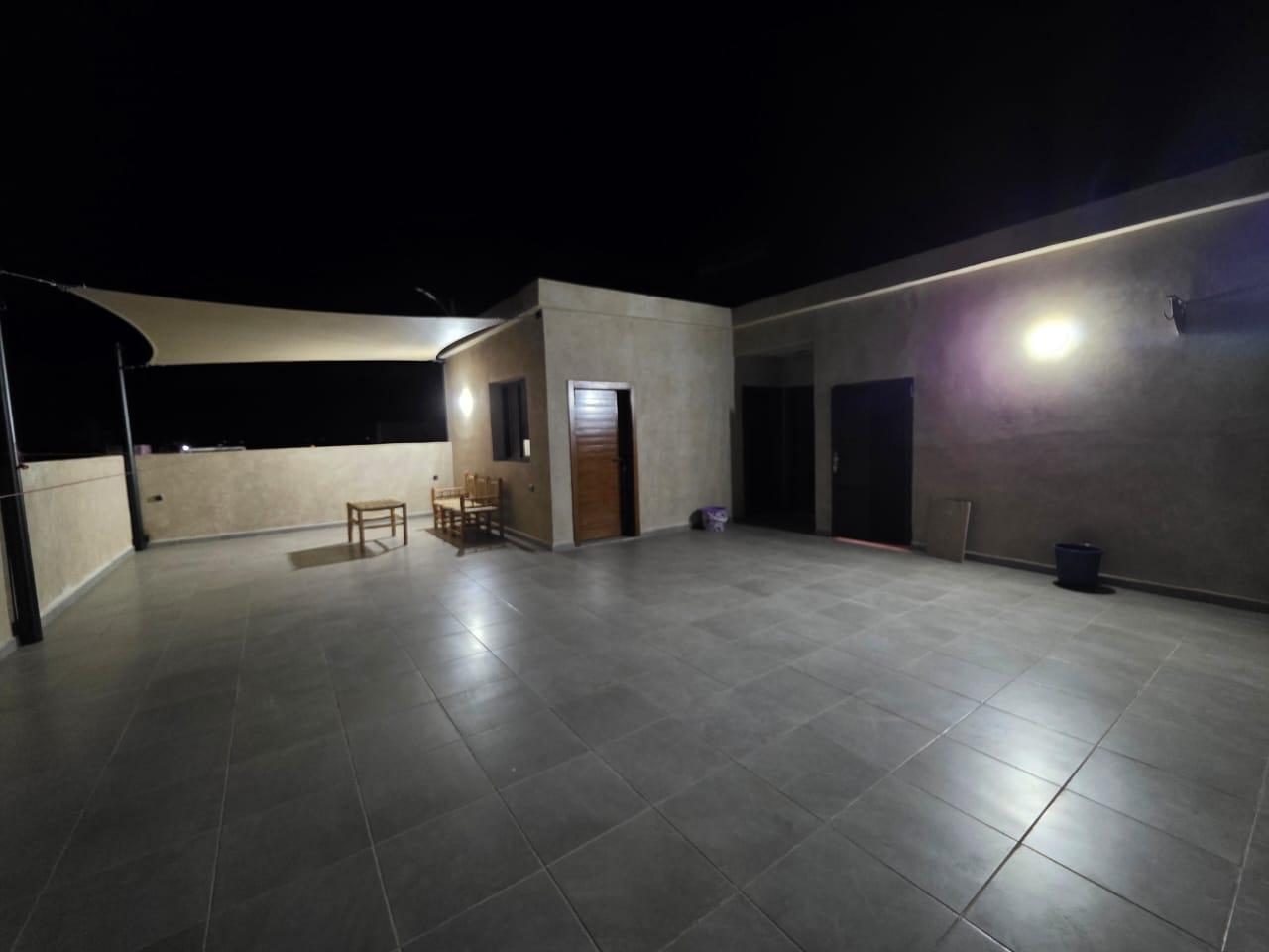 Villa Neuve Meublée à Vendre – Route d’Amezmiz