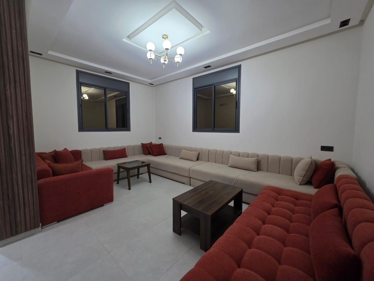 Villa Neuve Meublée à Vendre – Route d’Amezmiz