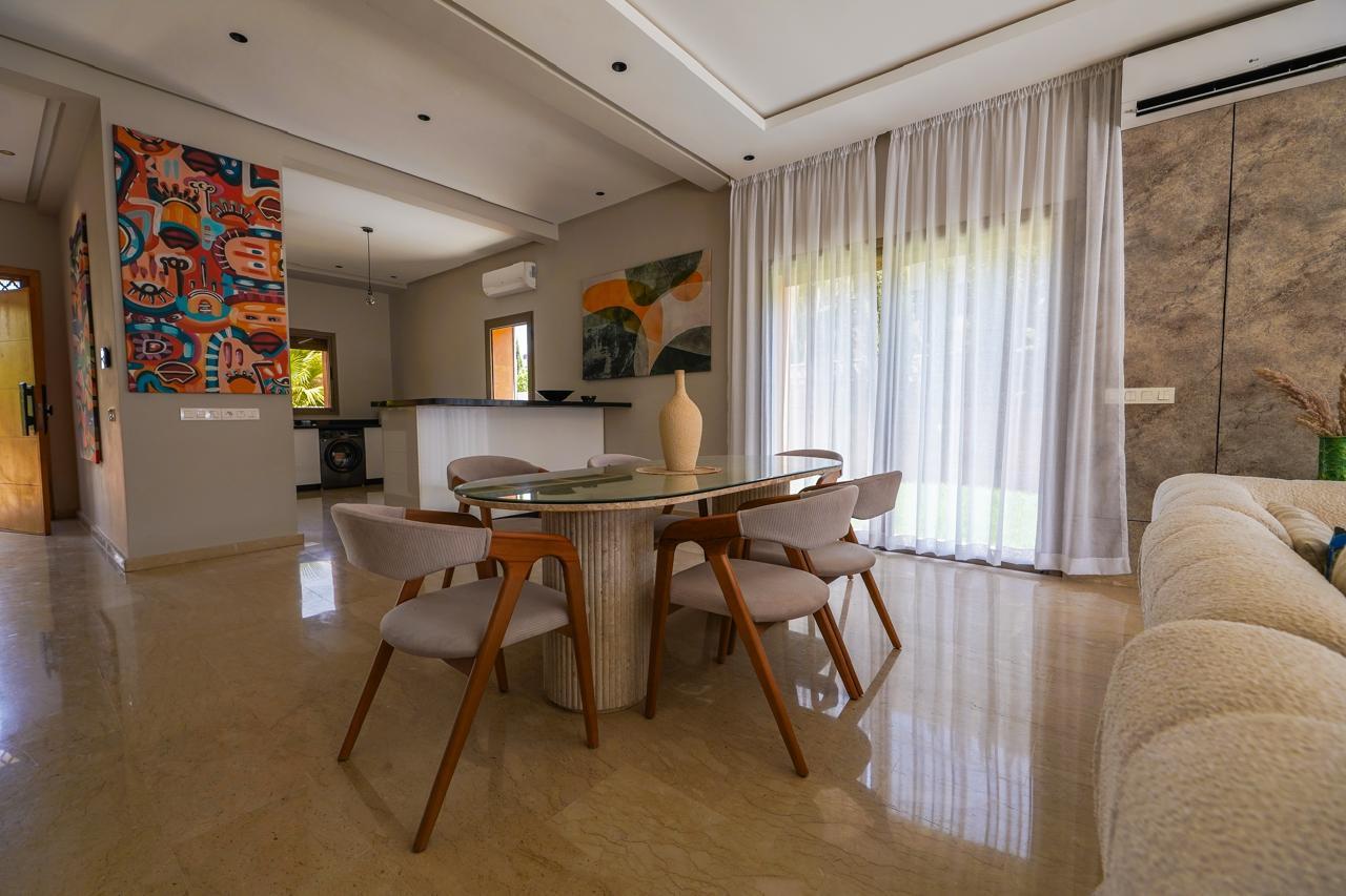 Villa Chaleureuse Avec Piscine Privée Un Havre De Paix