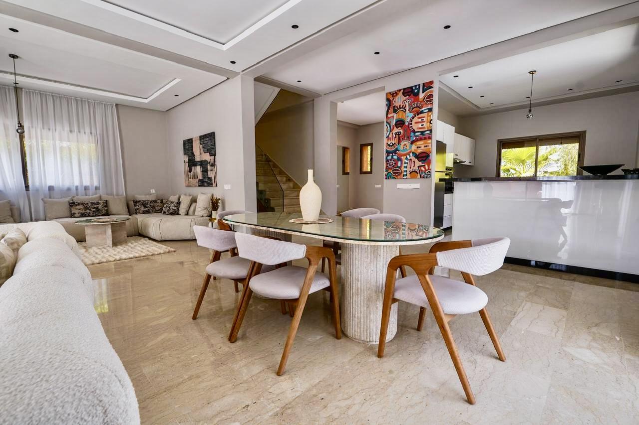 Villa Chaleureuse Avec Piscine Privée Un Havre De Paix