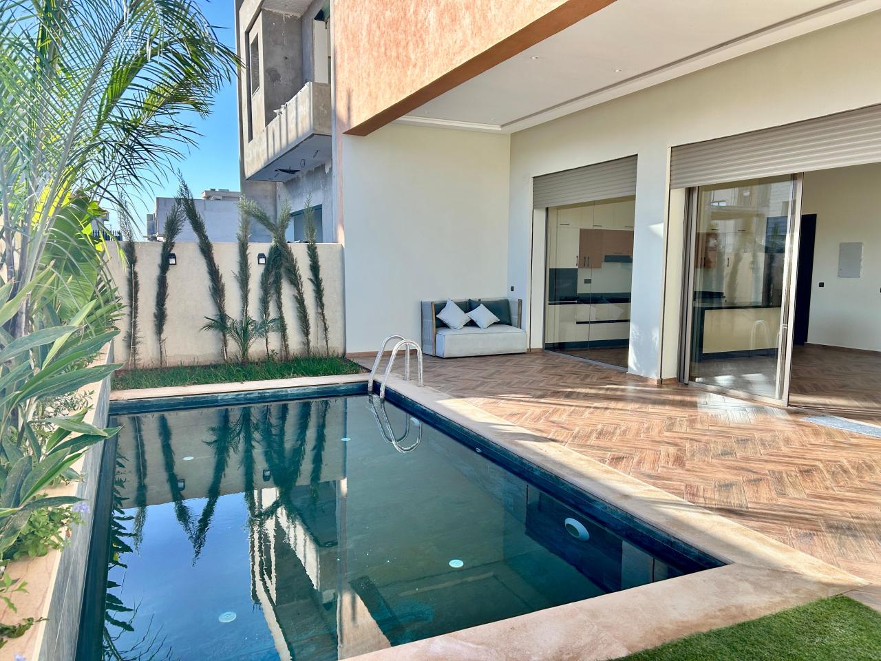 Villa De Luxe à Vendre à Chrifia