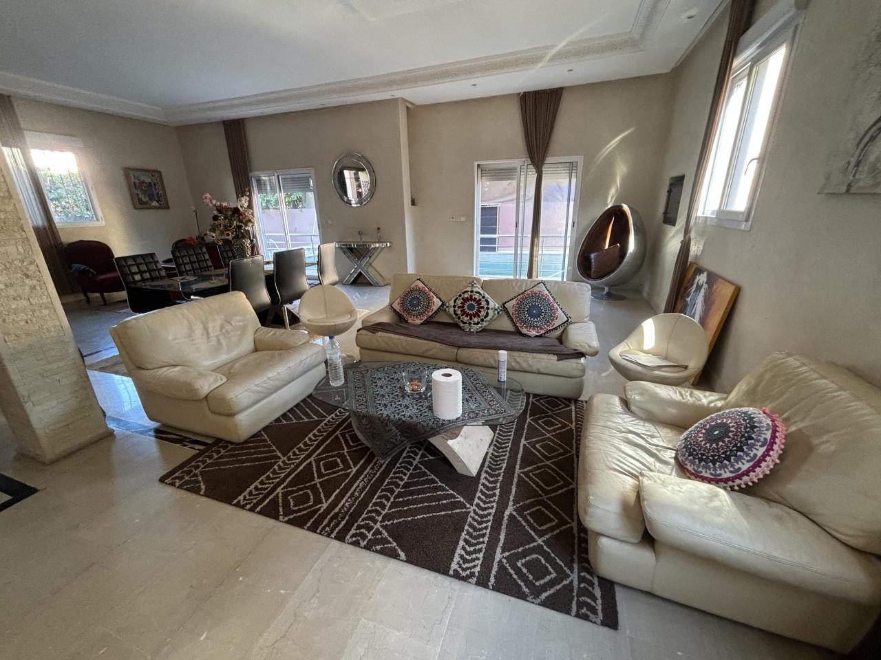 Spacieuse villa 8 chambres à louer à Targa