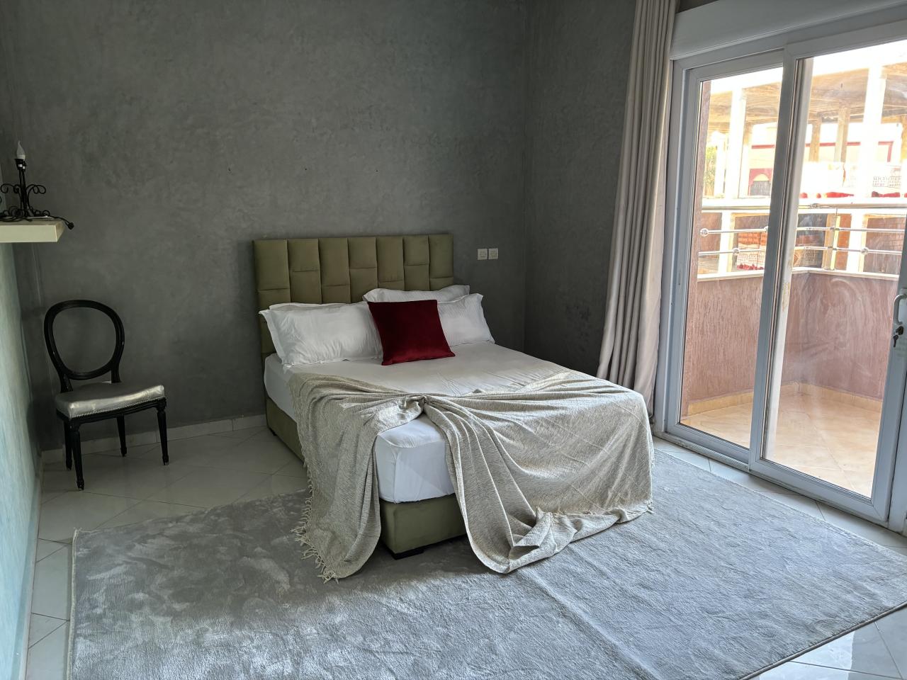 Spacieuse villa 8 chambres à louer à Targa