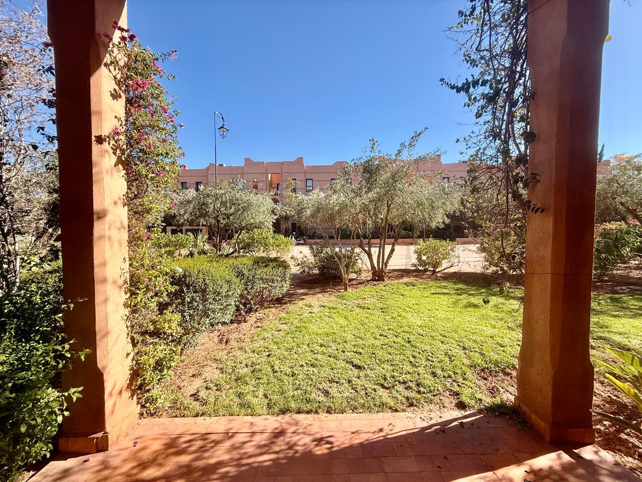 Magnifique Studio En Rez De Jardin À Vendre Fort Potentiel Locatif