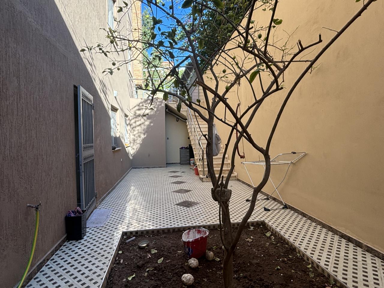 Spacieuse villa 8 chambres à louer à Targa