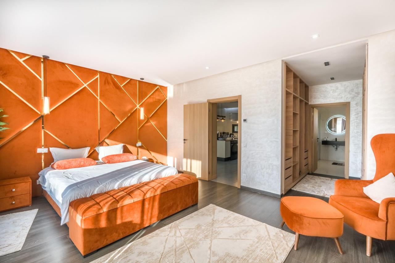 Villa De Luxe – 4 Suites Master – Piscine et Jardin Privatifs