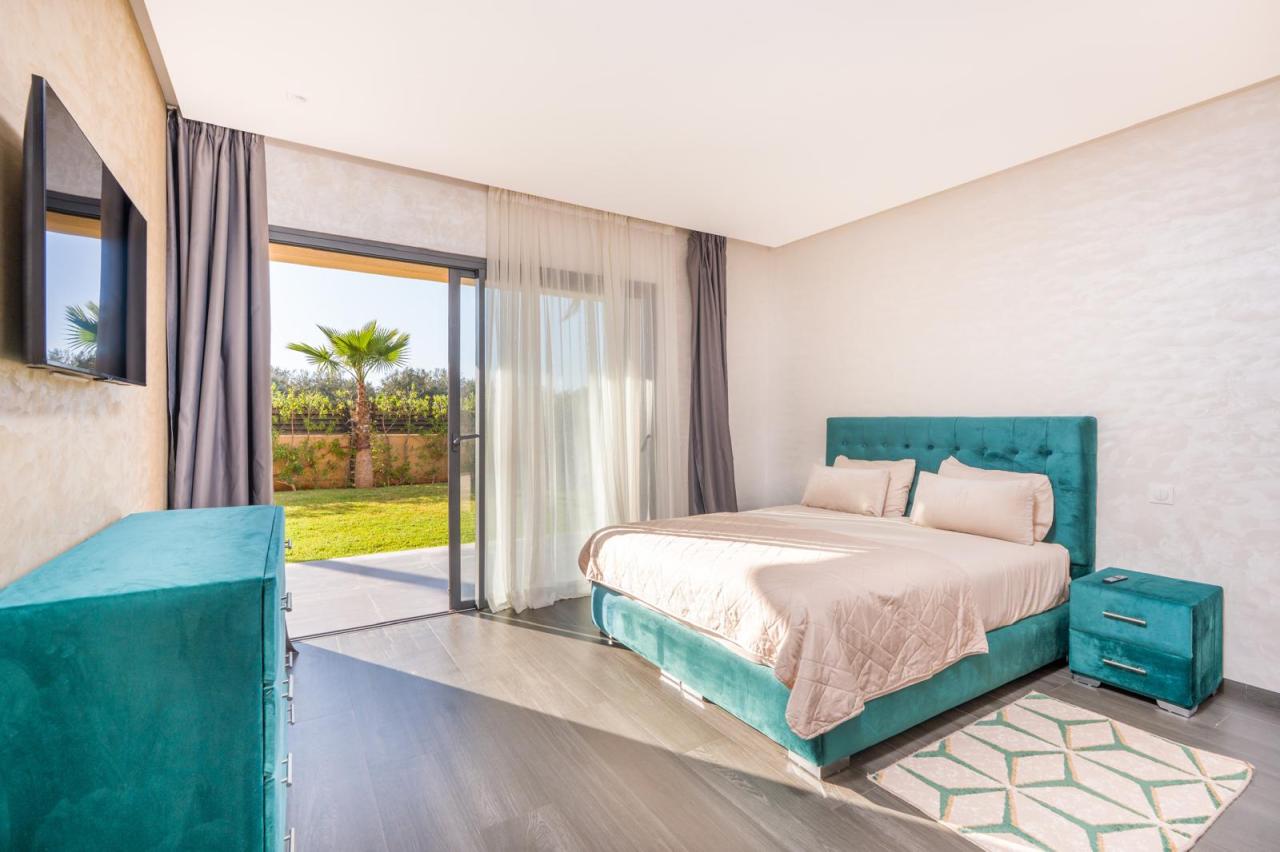 Villa De Luxe – 4 Suites Master – Piscine et Jardin Privatifs