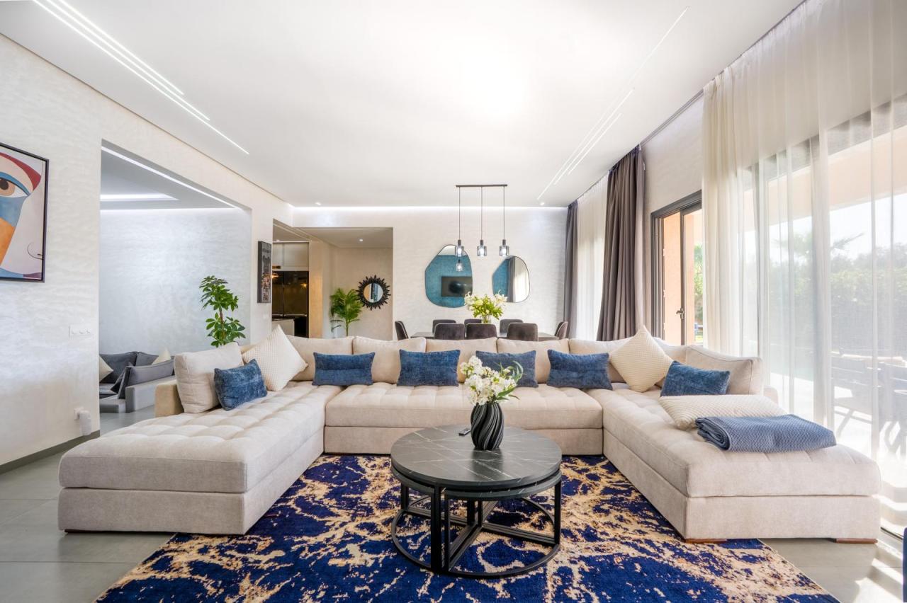 Villa De Luxe – 4 Suites Master – Piscine et Jardin Privatifs