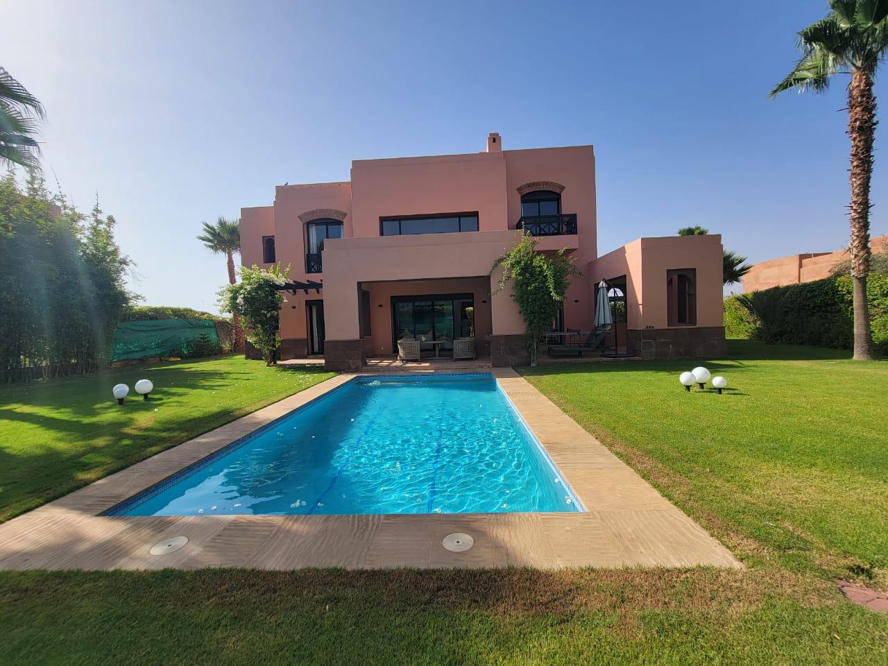 Villa de luxe en location route de Fès