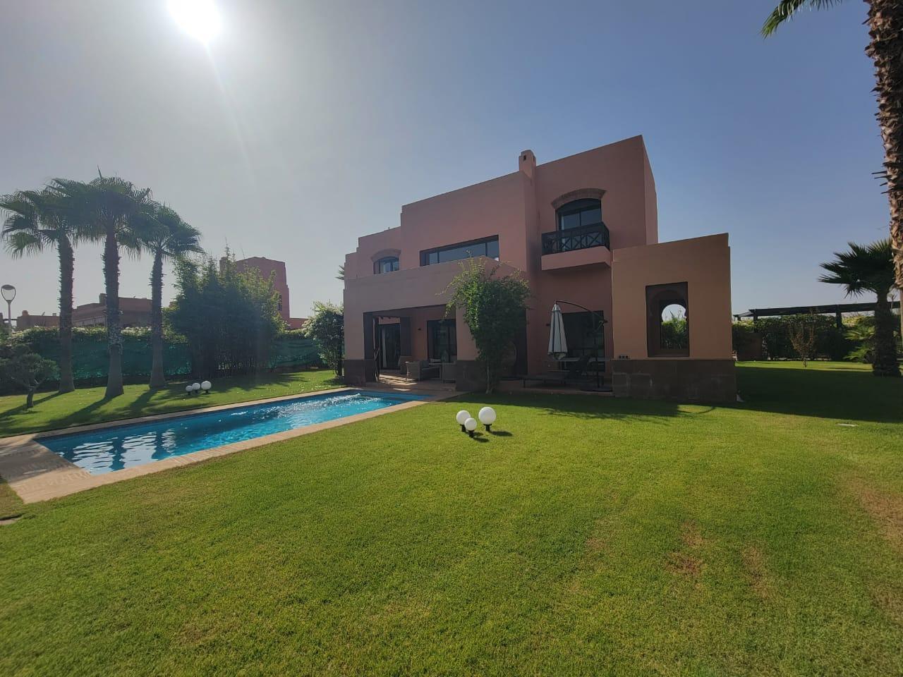 Villa de luxe en location route de Fès