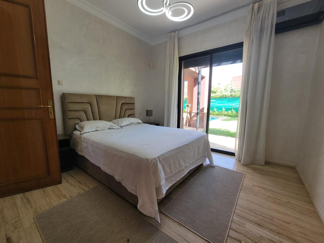 Villa de luxe en location route de Fès