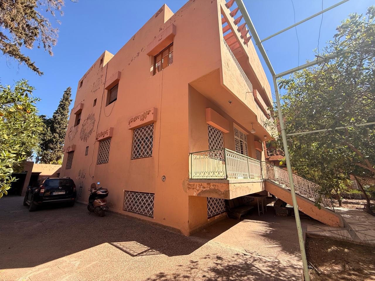 Maison De Ville À Vendre Au Coeur De L'hivernage