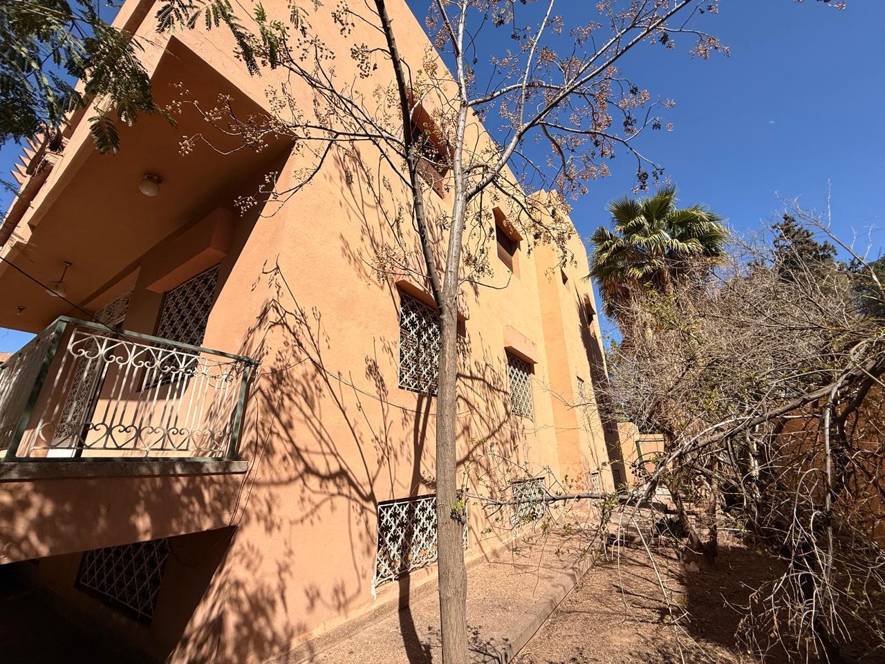 Maison De Ville À Vendre Au Coeur De L'hivernage