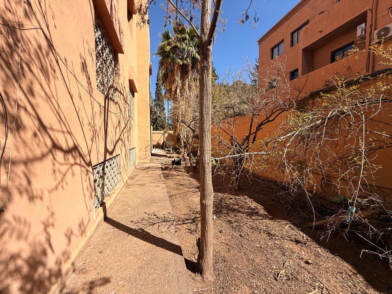 Maison De Ville À Vendre Au Coeur De L'hivernage