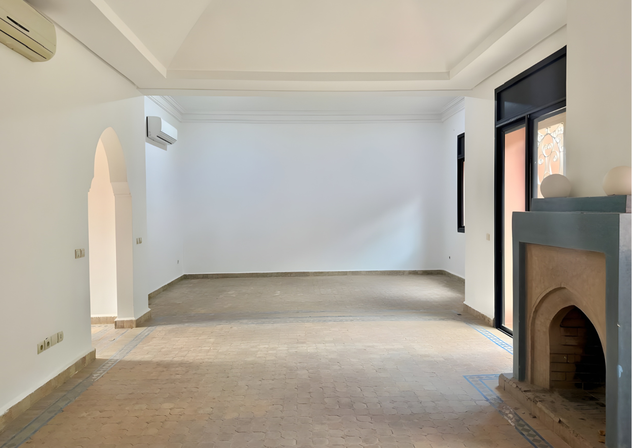 Villa Familiale avec Cheminée – Quartier Calme et Sécurisé