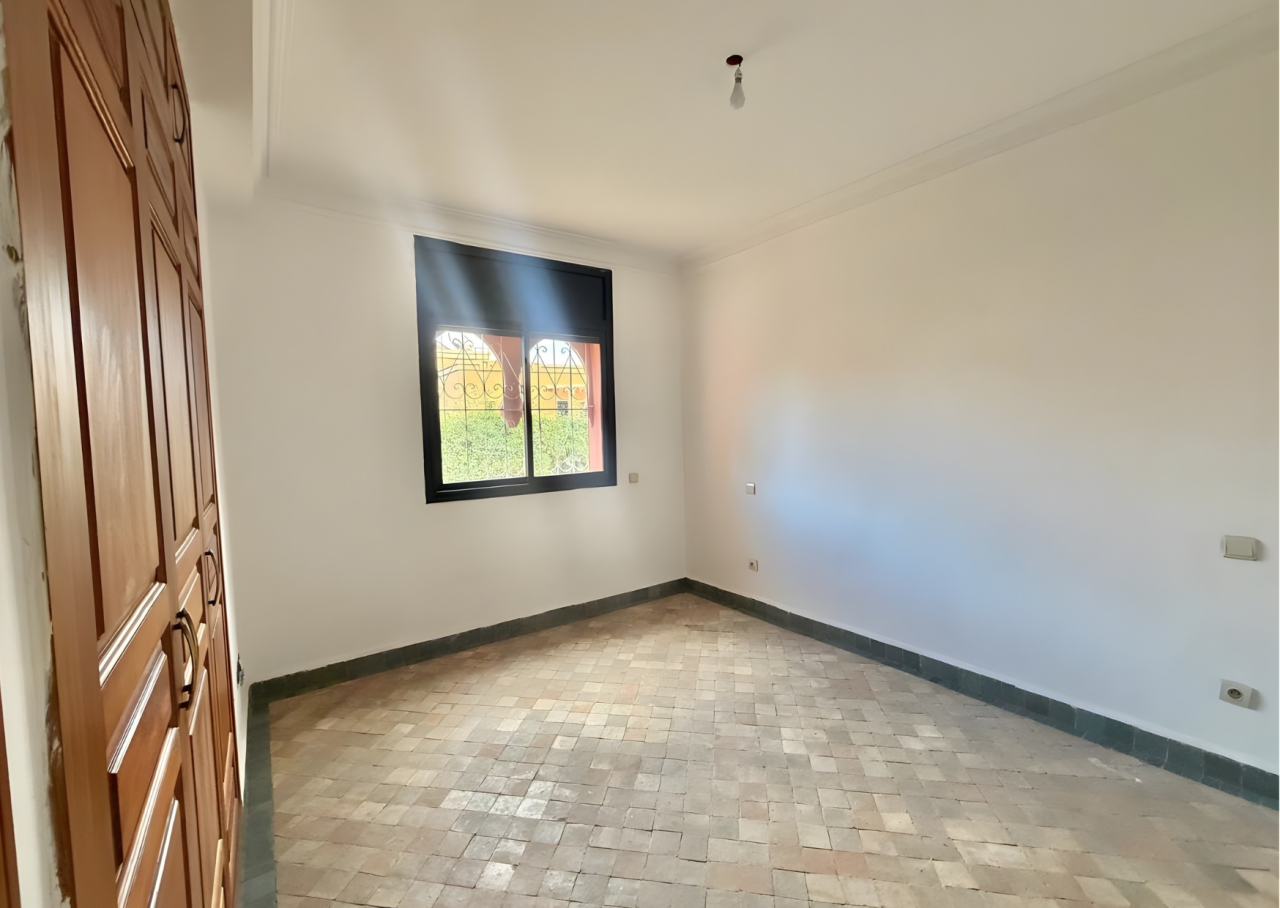 Villa Familiale avec Cheminée – Quartier Calme et Sécurisé