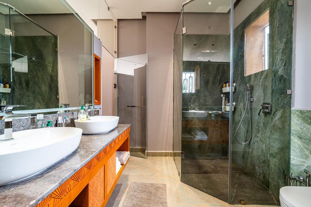 Villa Ferme de Luxe à Vendre – Route de Fès