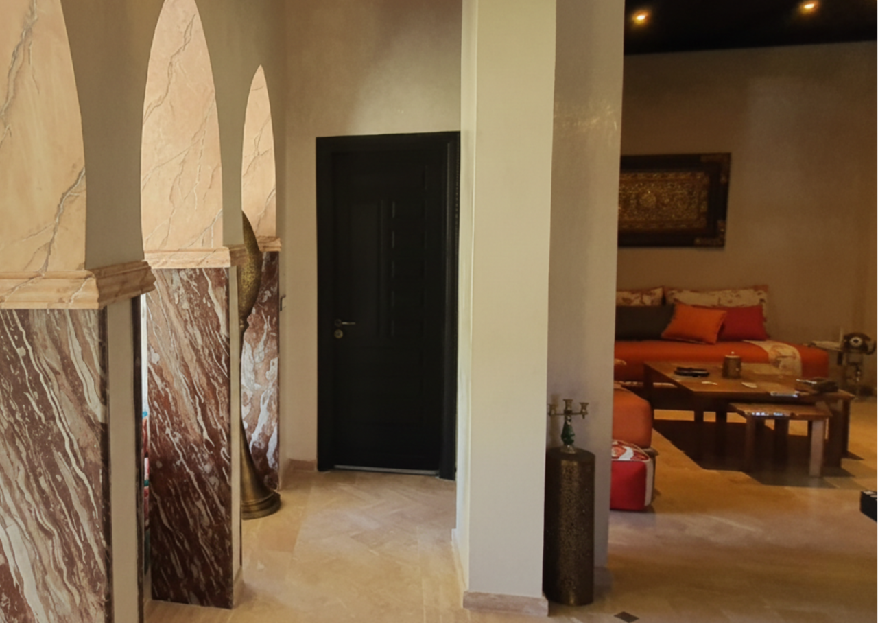 Villa Riad de Charme en Résidence Sécurisée – Route de Fès