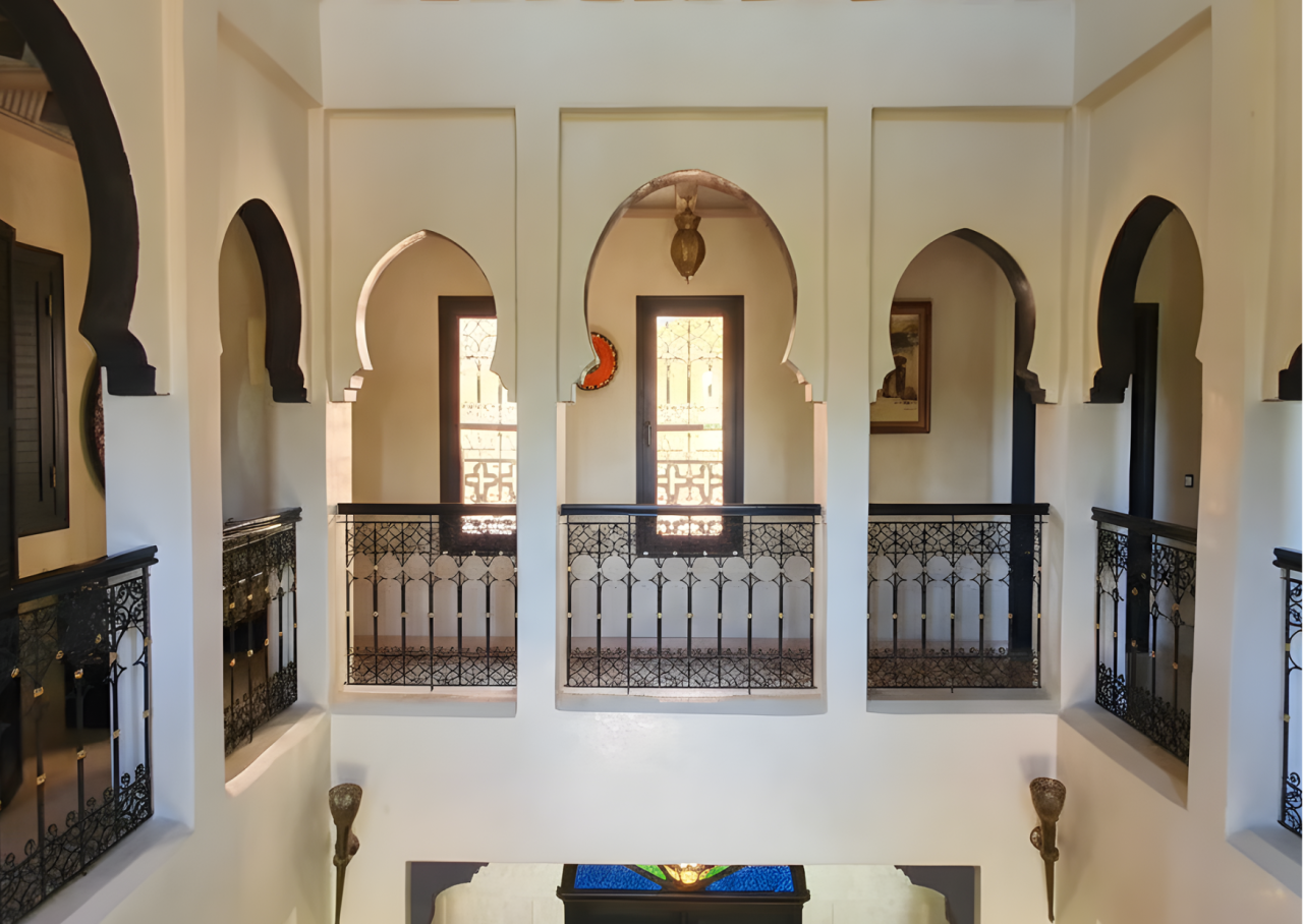 Villa Riad de Charme en Résidence Sécurisée – Route de Fès