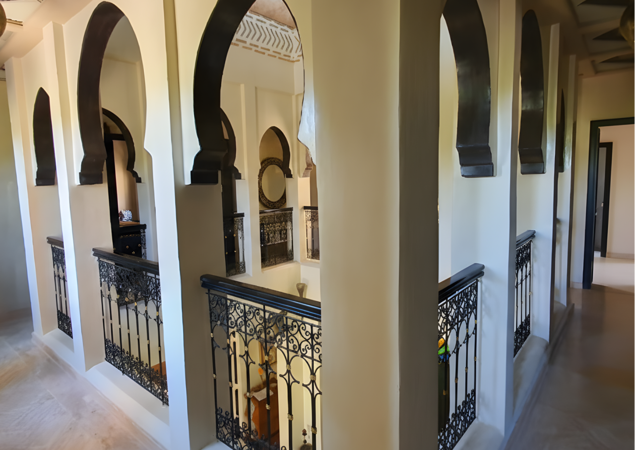 Villa Riad de Charme en Résidence Sécurisée – Route de Fès