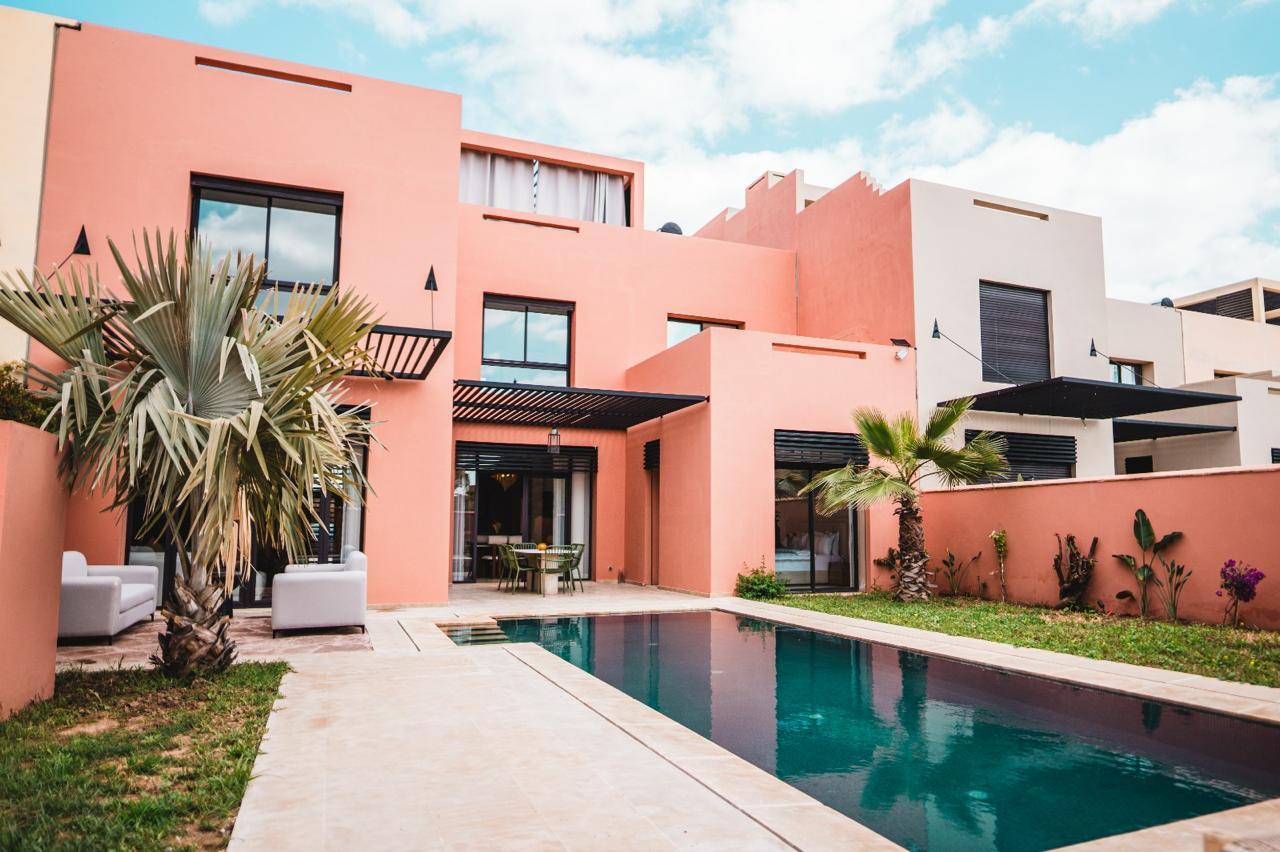 Villa de luxe 3 Suites à Louer Meublée – Domaine Résidentiel Golfique Premium