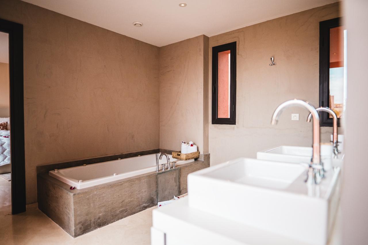 Villa de luxe 3 Suites à Louer Meublée – Domaine Résidentiel Golfique Premium