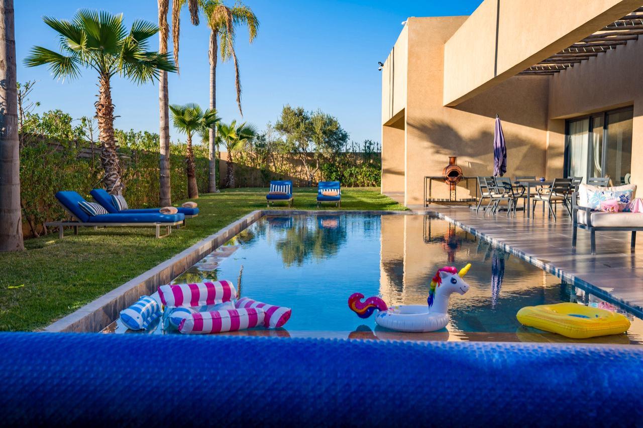 Villa De Luxe – 4 Suites Master – Piscine et Jardin Privatifs
