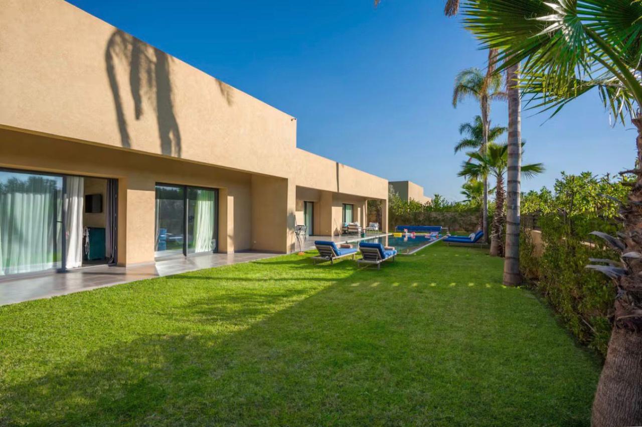 Villa De Luxe – 4 Suites Master – Piscine et Jardin Privatifs