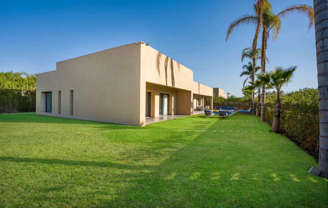 Villa De Luxe – 4 Suites Master – Piscine et Jardin Privatifs