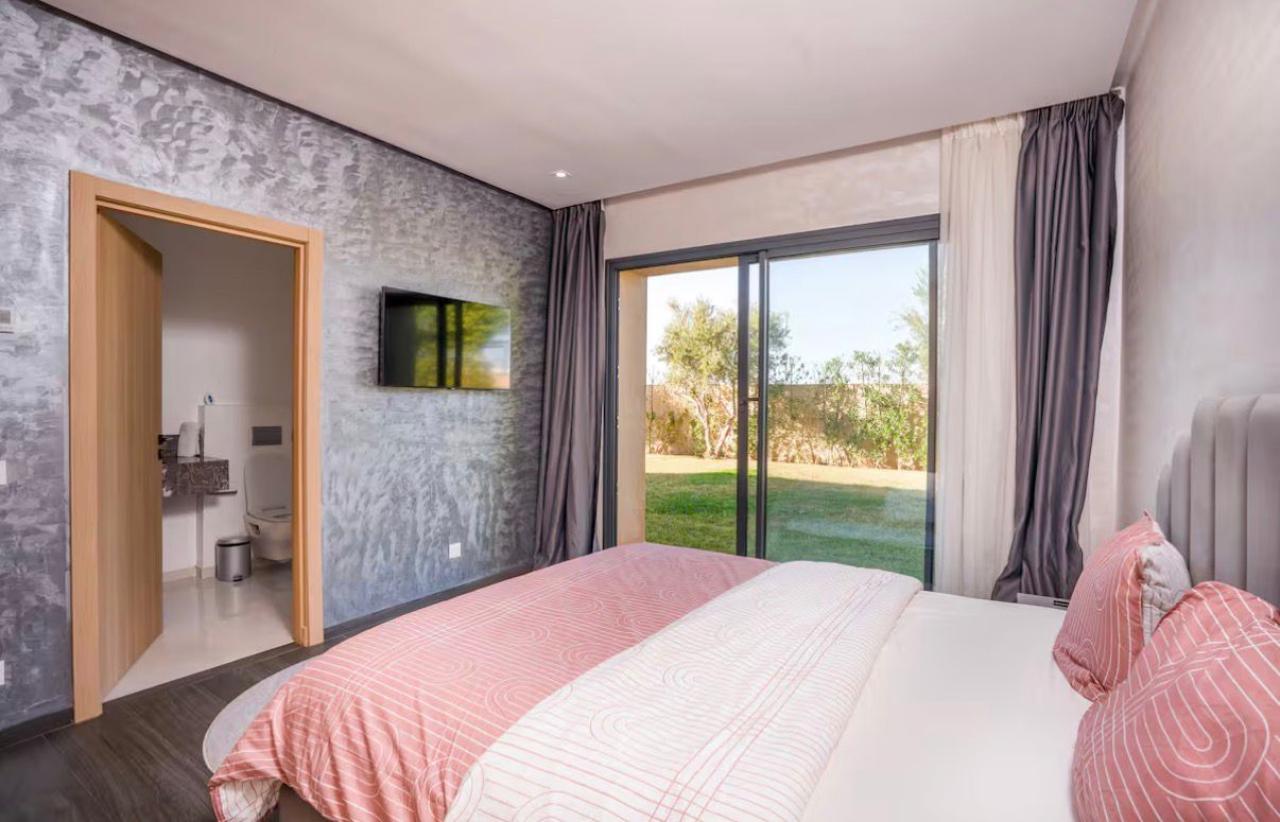 Villa De Luxe – 4 Suites Master – Piscine et Jardin Privatifs