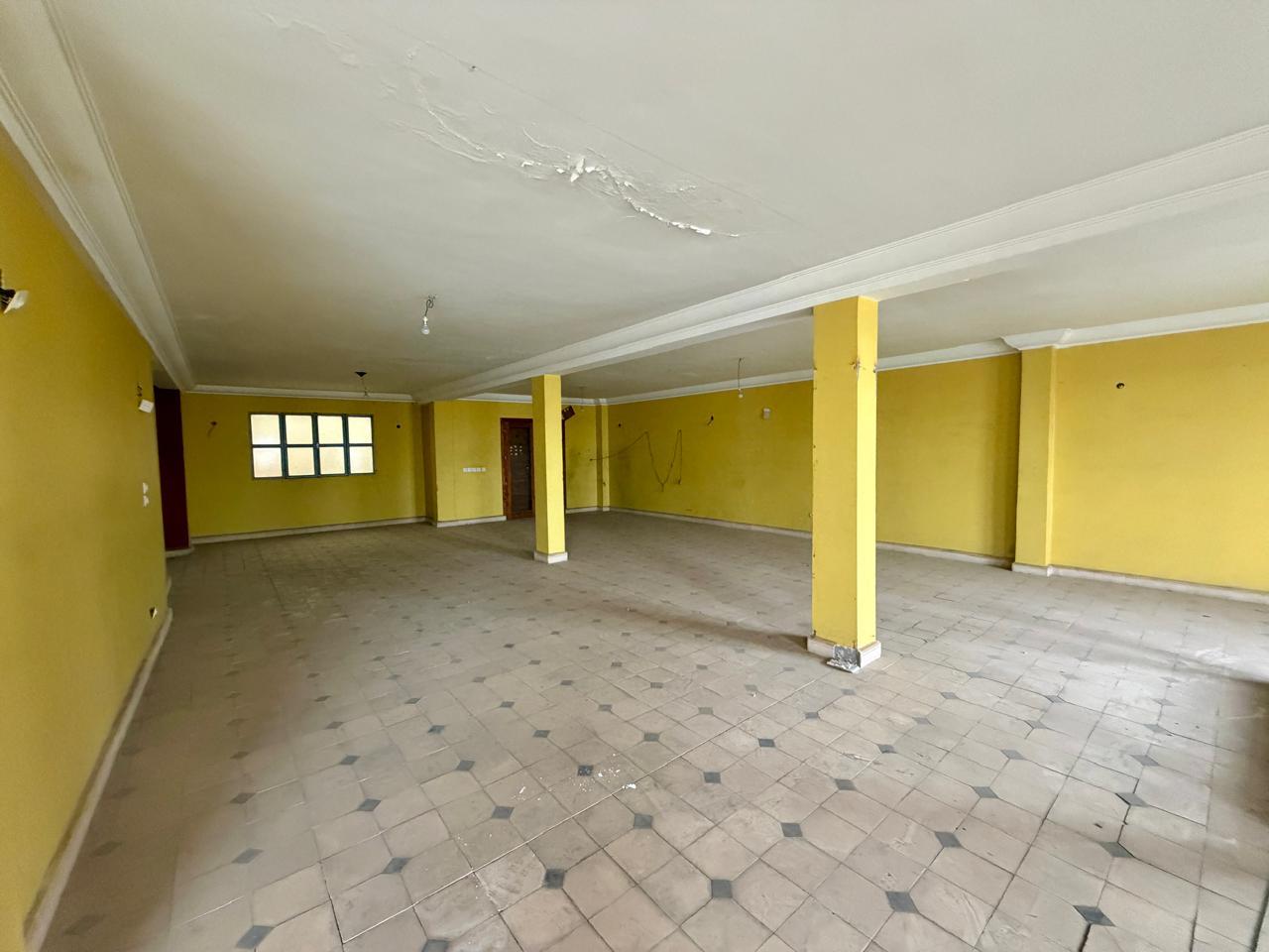 Usine avec schowroom a vendre Quartier Industriel