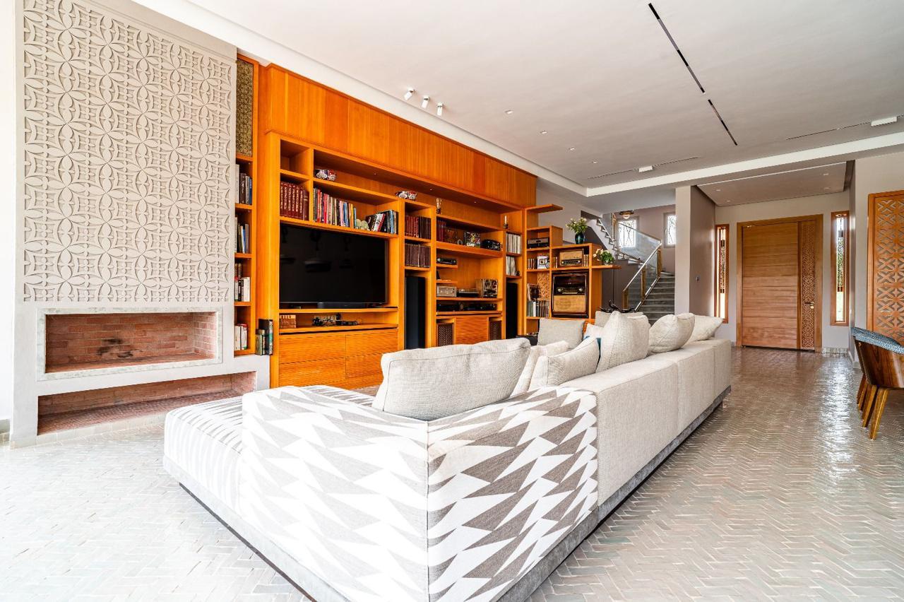 Villa Ferme de Luxe à Louer – Route de Fès