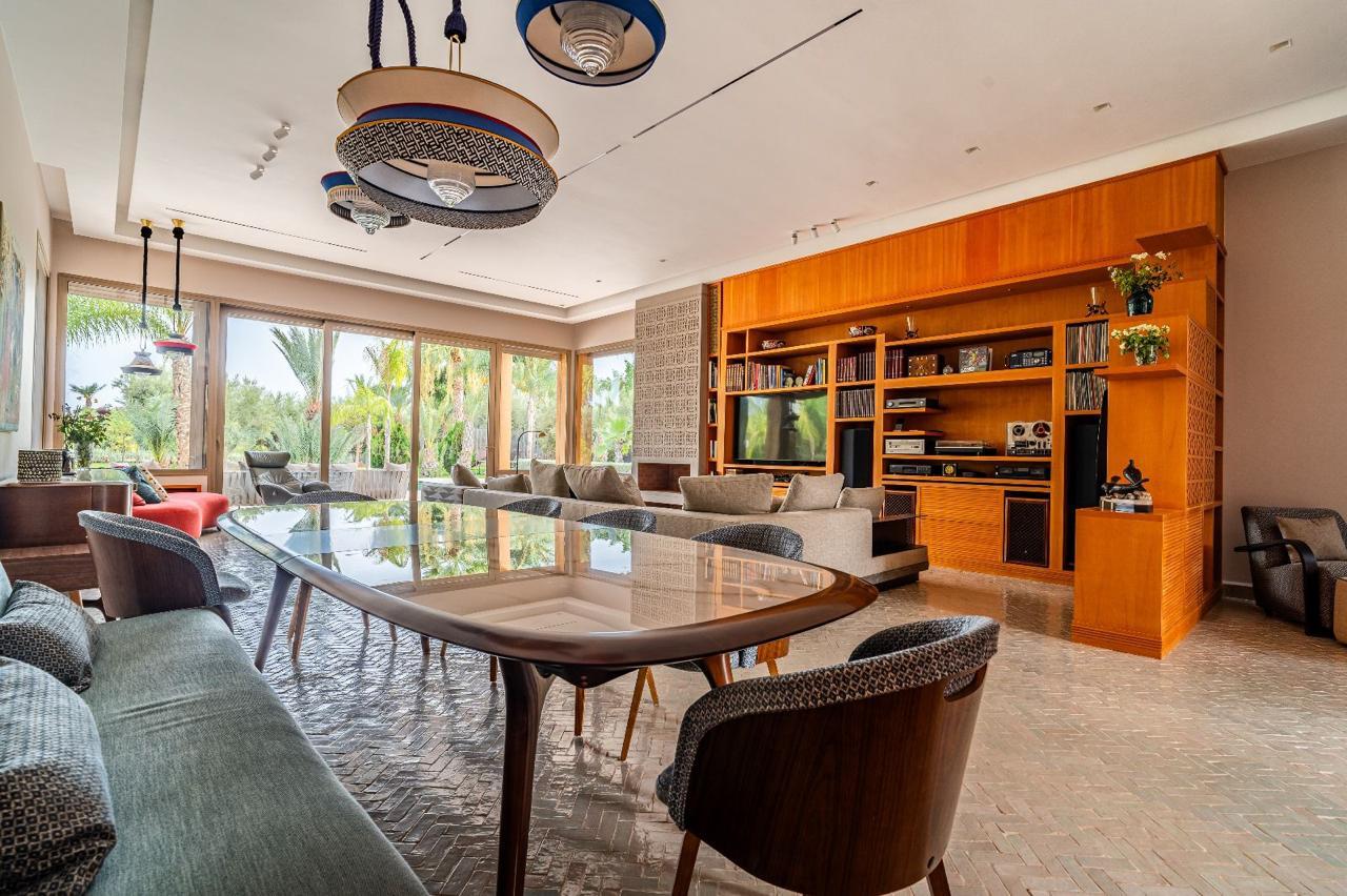 Villa Ferme de Luxe à Louer – Route de Fès