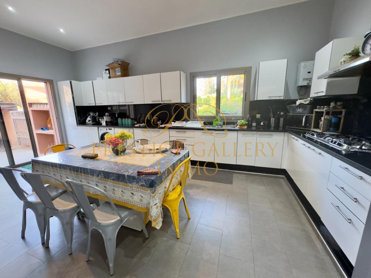 Villa de luxe contemporaine et traditionnelle – Palmeraie Marrakech