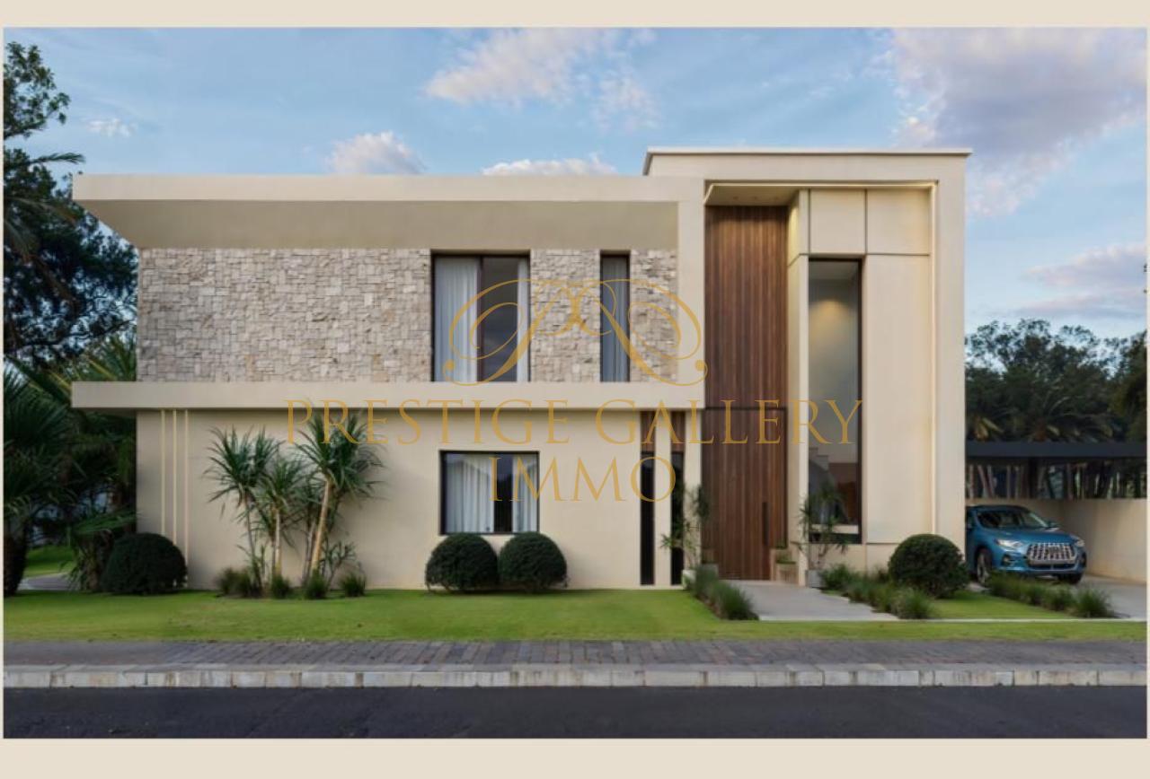 High-End Villas With Garden And Pool For Sale – Starting From